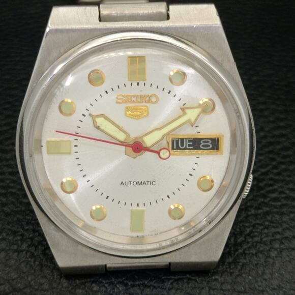 Vintage 1972 Seiko Automatic Mens Silver Watch W/daydate & Gold accents - Picture 4 of 9
